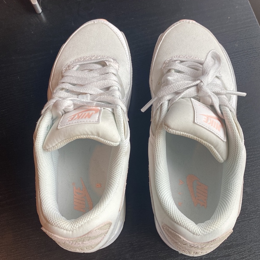 Women’s Nike Layers Zebra Patterns On Snakeskin A… - image 3